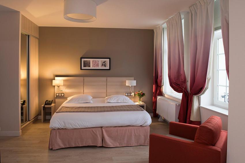 Domitys - Le Carillon D'Or Aparthotel Maubeuge ภายนอก รูปภาพ