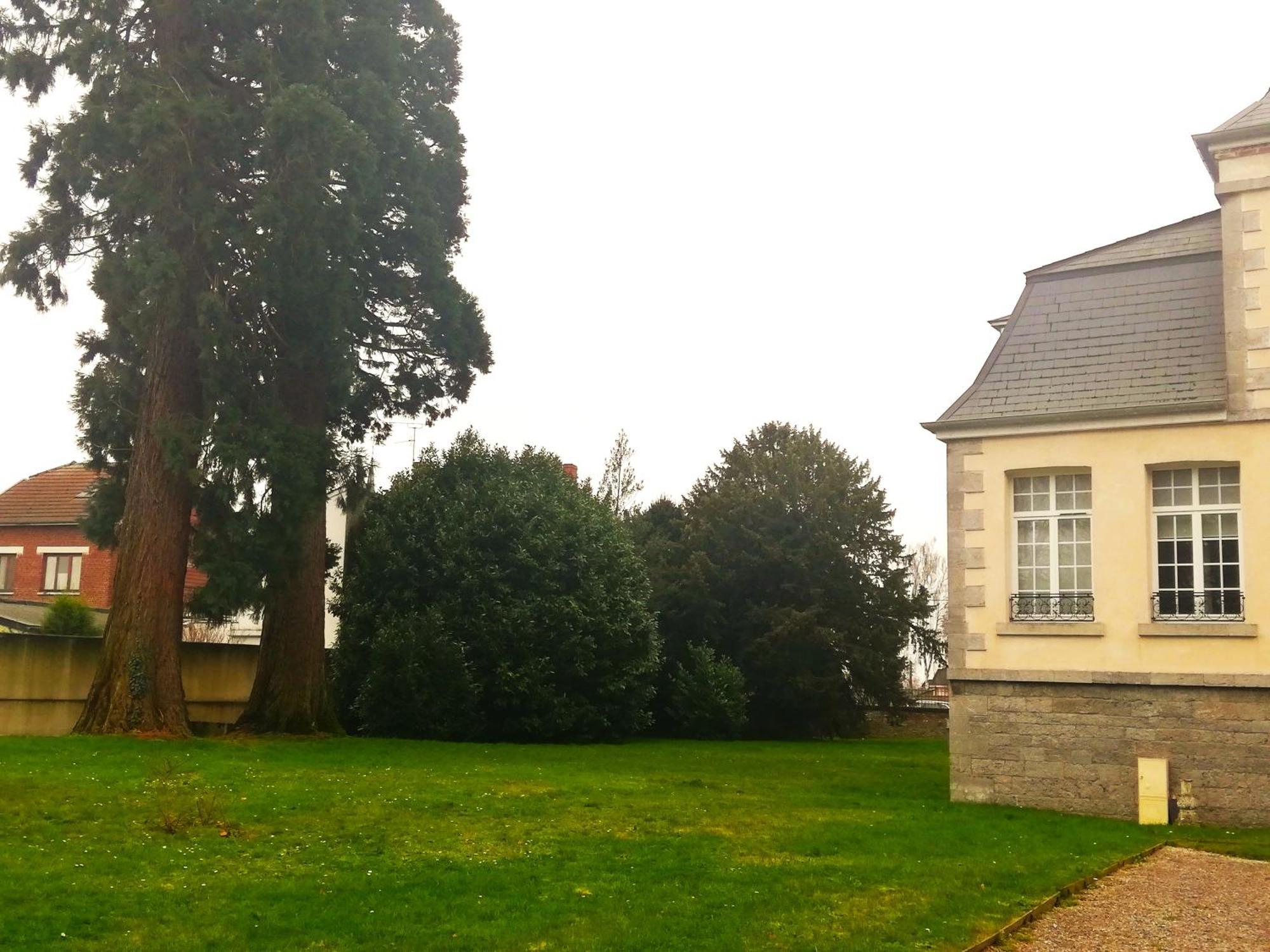 Domitys - Le Carillon D'Or Aparthotel Maubeuge ภายนอก รูปภาพ